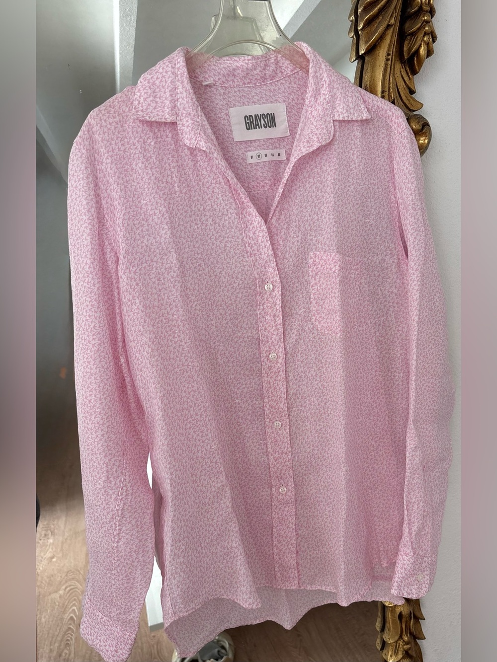 GRAYSON The Hero Shirt
100% Linen Bird Print
Button Up Size 2 (Small)